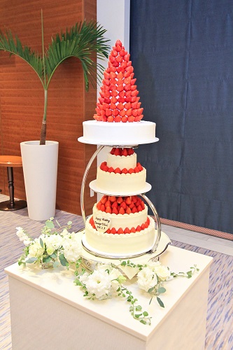 公式 エスタシオン デ 神戸 神戸の結婚式場 夢に描いたウェディングケーキ