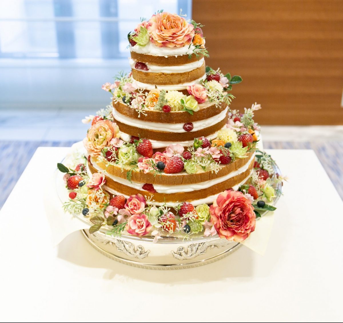 公式 エスタシオン デ 神戸 神戸の結婚式場 ウェディングケーキ その2