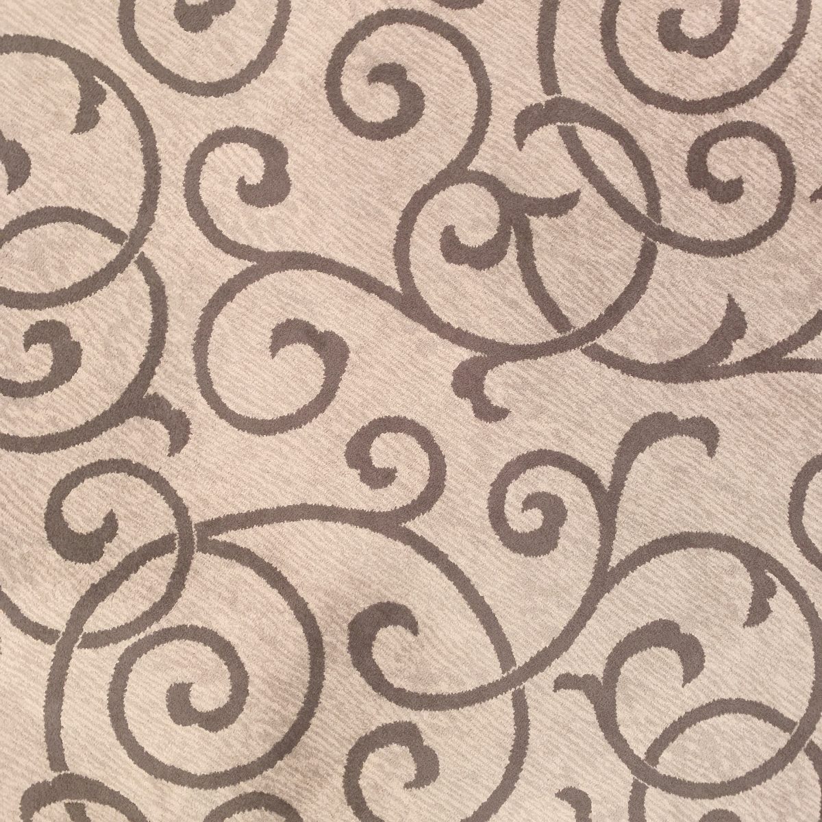 エスタシオン・デ・神戸の唐草模様の絨毯