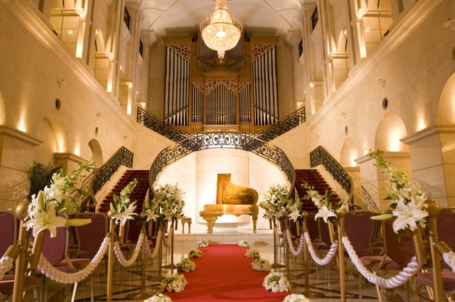 公式 エスタシオン デ 神戸 神戸の結婚式場 平日１日１組限定 1月末までなら土日祝も パイプオルガン挙式のみプラン 衣装上限なし アルバム付